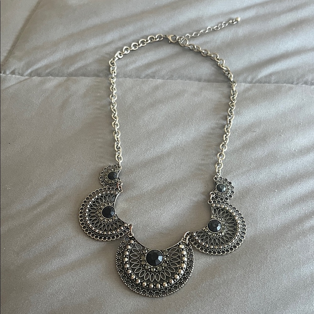 Elegant Black and Silver Necklace